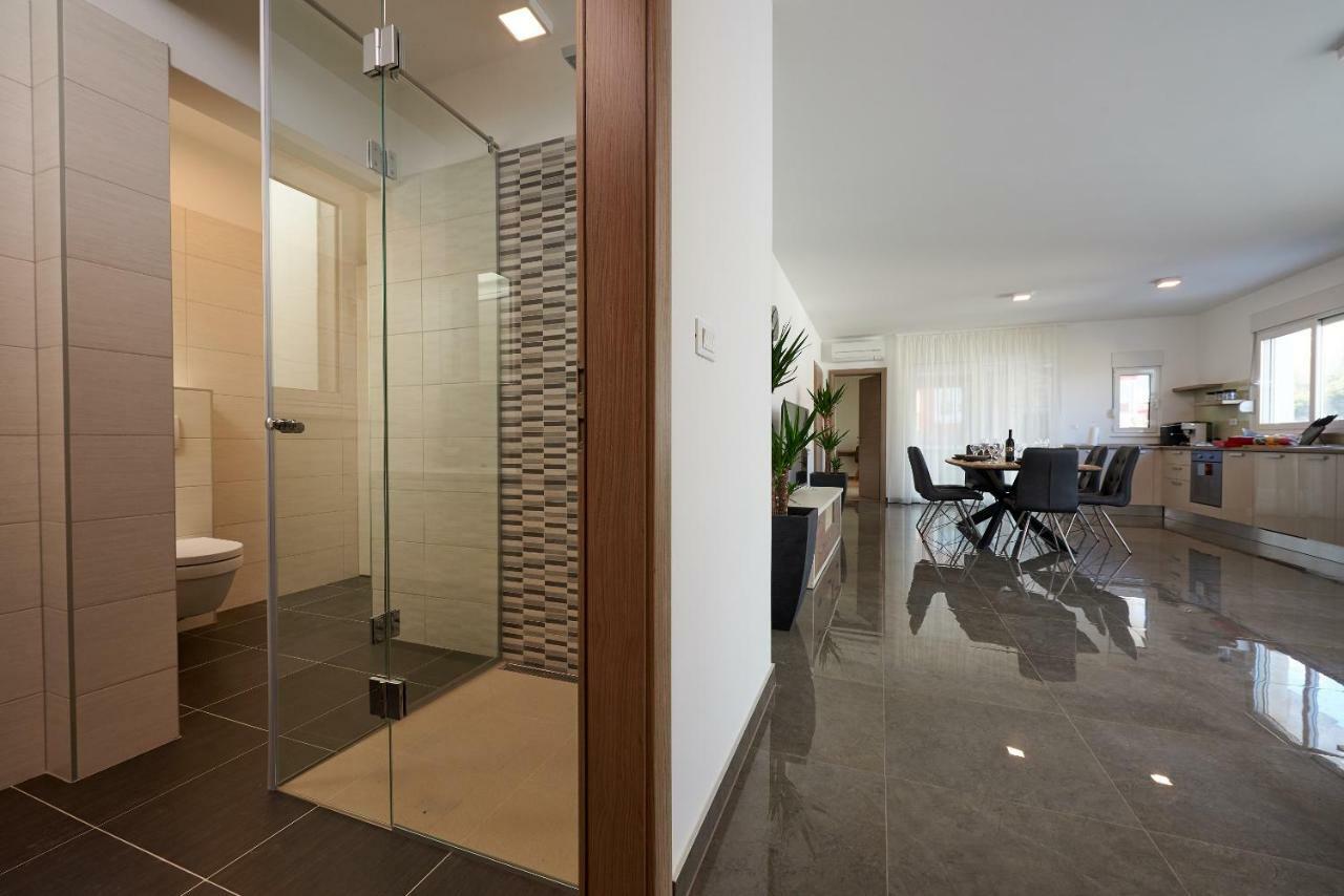 Luxury Villa Residence Zupanovic Trogir Eksteriør billede