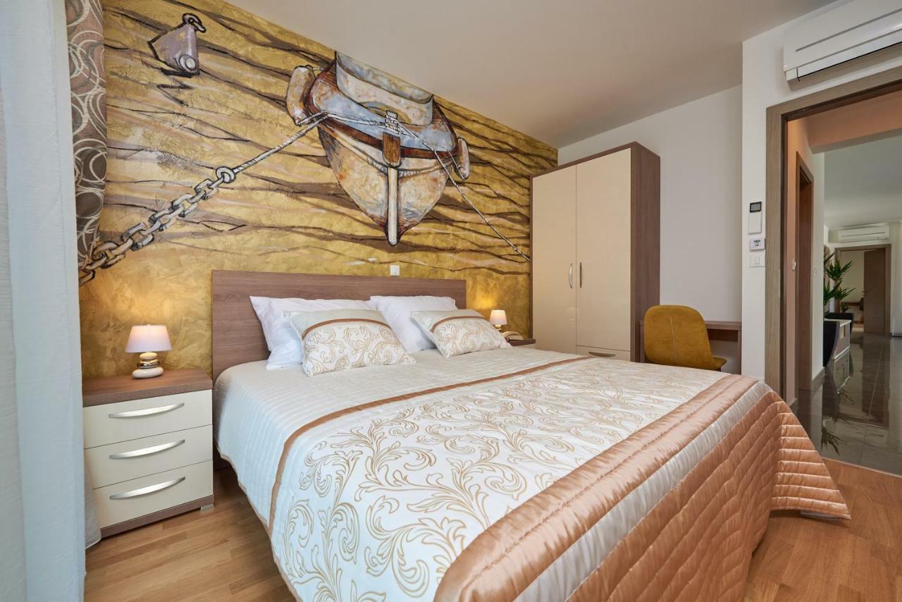 Luxury Villa Residence Zupanovic Trogir Eksteriør billede