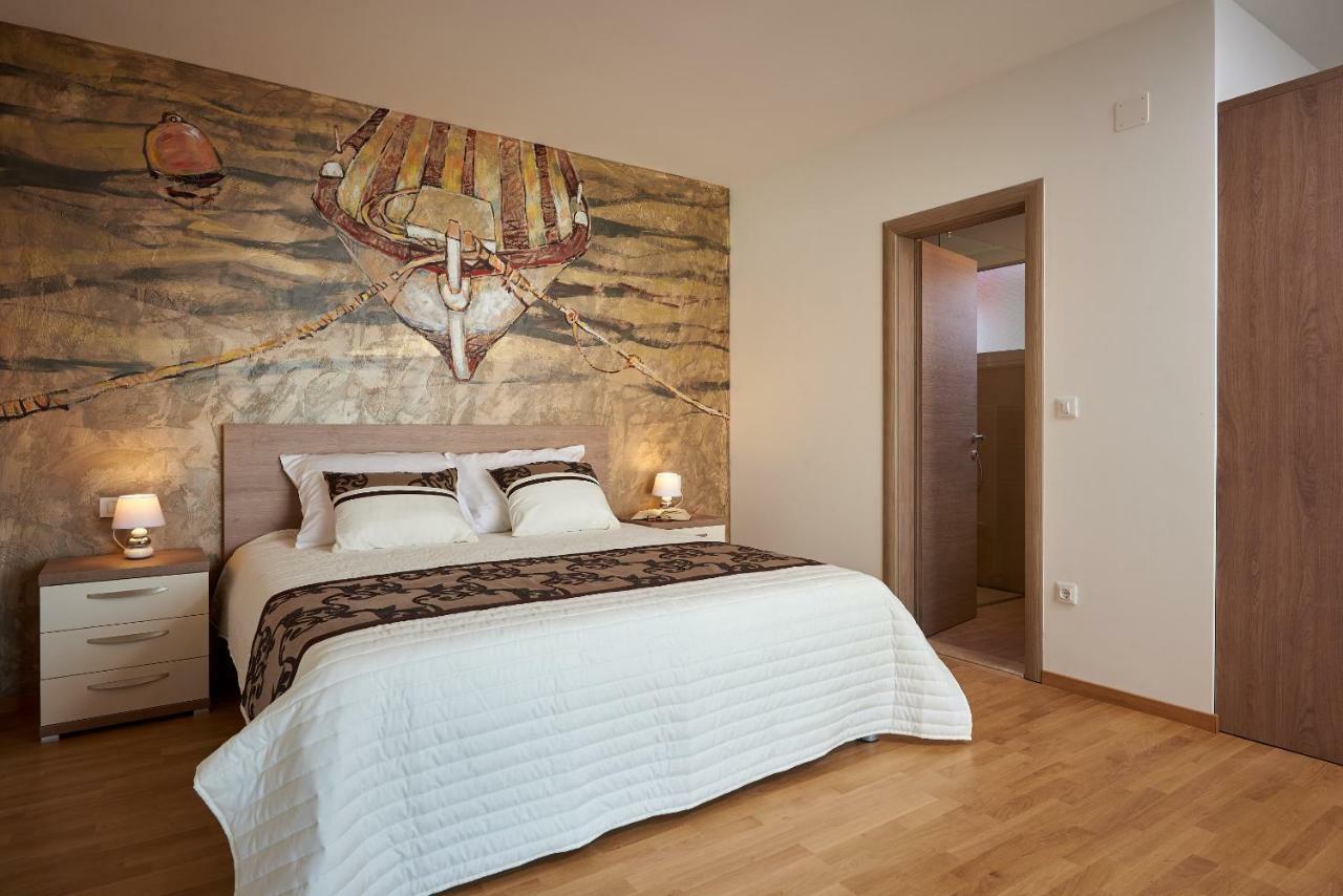 Luxury Villa Residence Zupanovic Trogir Eksteriør billede